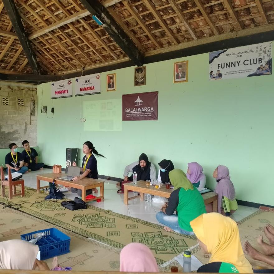 Warga Sangkrek Terima Sosialisasi VCO